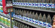 Woda w szklanych butelkach. Carrefour przywraca kultowe opakowanie