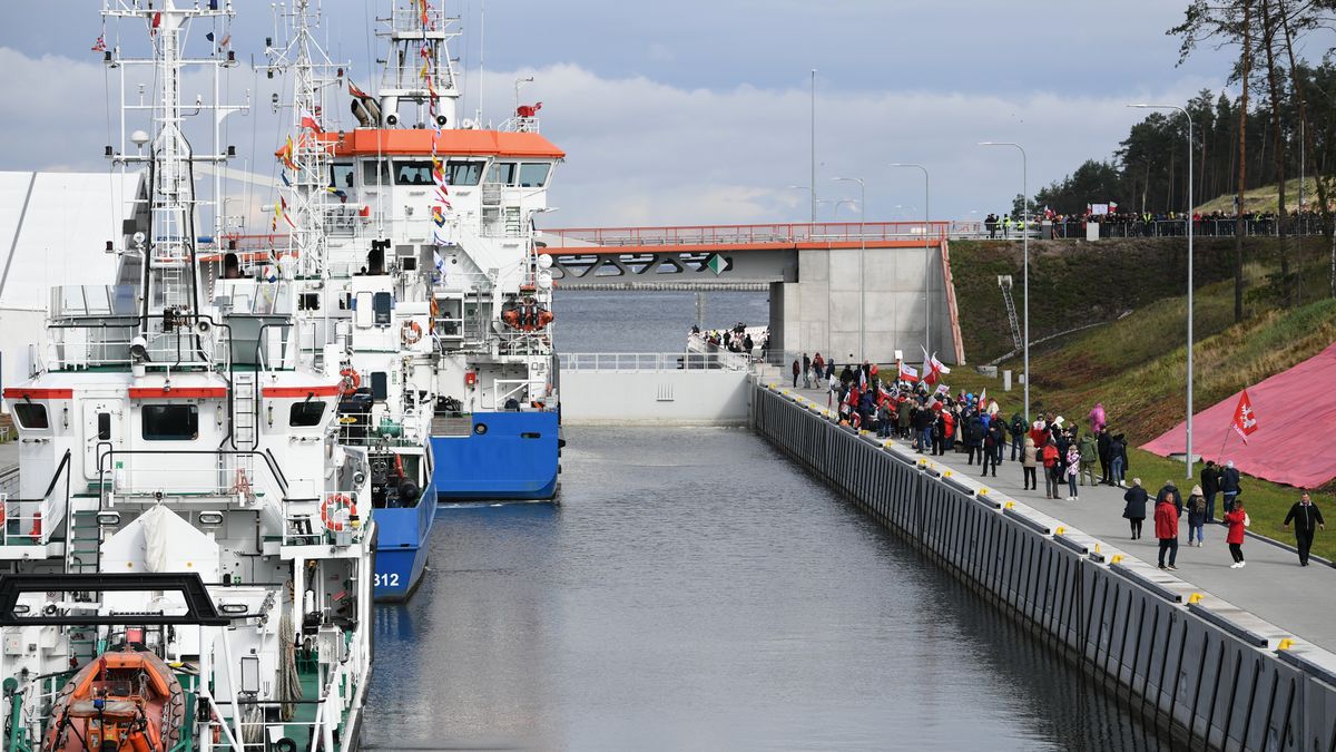 Otwarcie kanału żeglugowego przez Mierzeję Wiślaną