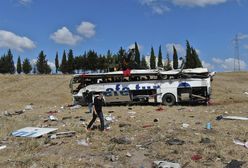Turcja. Wypadek autobusu na autostradzie. Wiele ofiar śmiertelnych