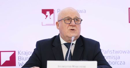 "Wynik chyba rekordowy". PKW o pijanej kobiecie w komisji wyborczej