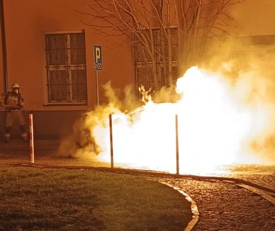 Podpalili auto. Okazało się, że to nieoznakowany radiowóz