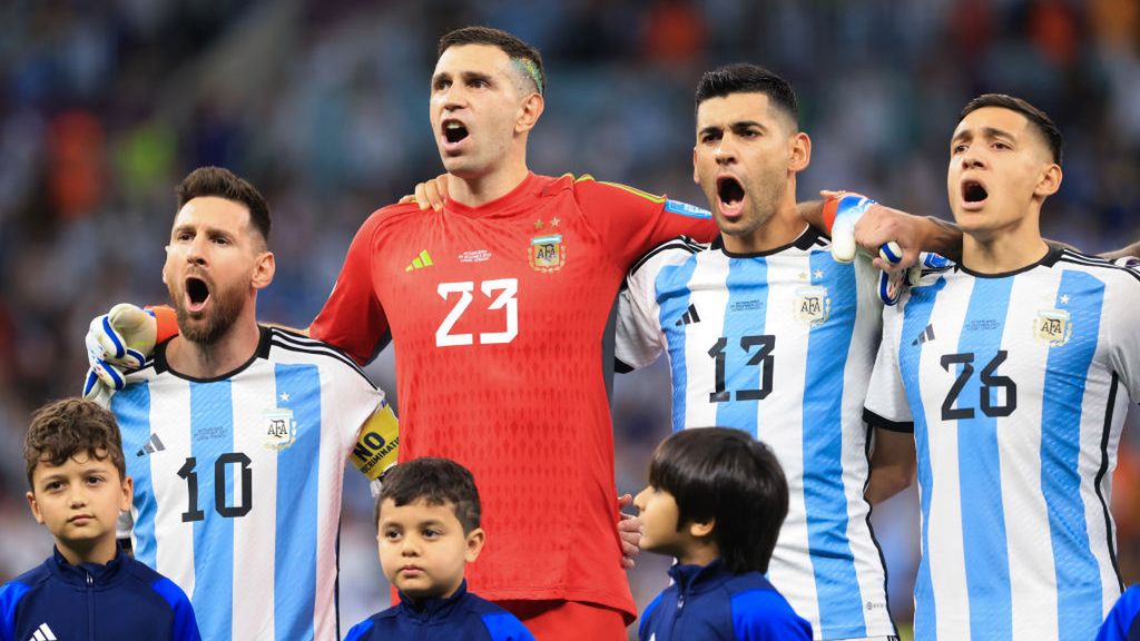 Reprezentacja Argentyny (Emiliano Martinez drugi po lewej)