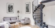 Udomowiony loft z historią w tle. Dwupoziomowe mieszkanie w historycznej części Warszawy