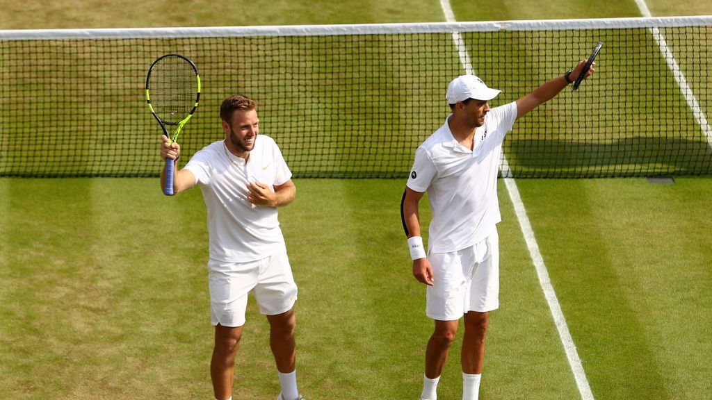 Getty Images / Julian Finney / Na zdjęciu: Jack Sock i Mike Bryan