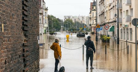 Powódź w Nysie. Obce służby wykorzystały tragedię