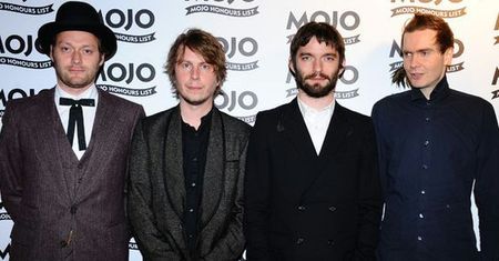 Sigur Rós zagrają o tron