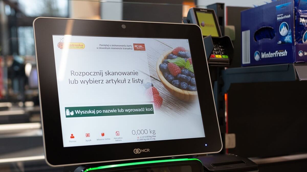 Wypłata gotówki w Biedronce