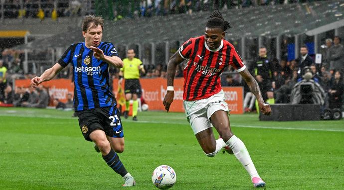 Liga włoska - mecz: AC Milan - Inter Mediolan