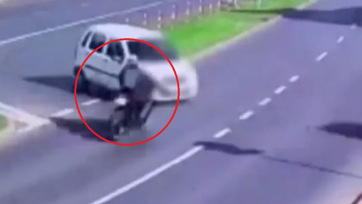 Auto wyjechało wprost przed motocyklistę