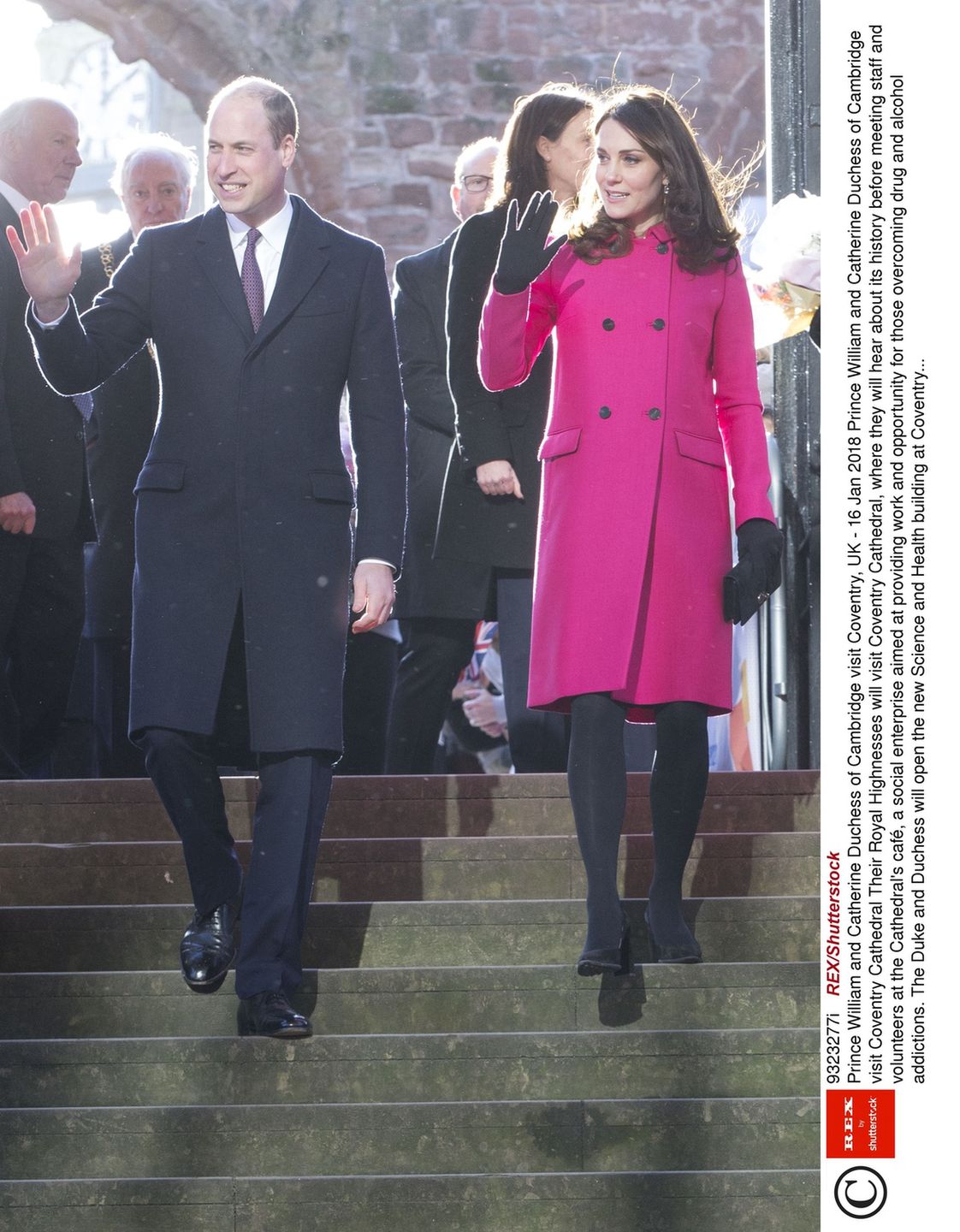 Księżna Kate w ciąży w różowym płaszczu