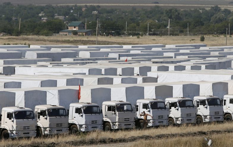 Biały konwój z pomocą humanitarną jeszcze w Rosji. "Możliwe prowokacje"