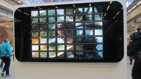 Największy na świecie iPhone zrobiony z... iPadów 1