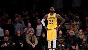 NBA: L.A. Lakers na dnie, play-offy się oddalają