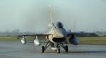 F-16 wylądował - offset dopiero nadciąga