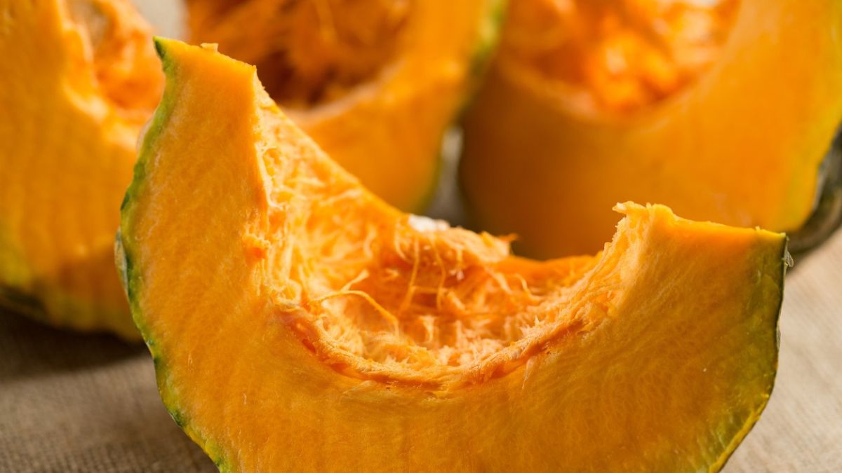 Dynię przed obraniem dobrze jest pokroić