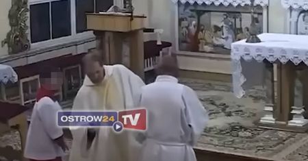 Niepokojące zachowanie księdza na mszy. Mamy komentarz proboszcza