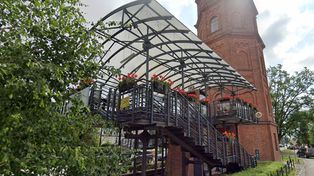 Znana restauracja w Płocku kończy działalność w dotychczasowej lokalizacji. Zabytkowy obiekt przejmą Wodociągi Płockie