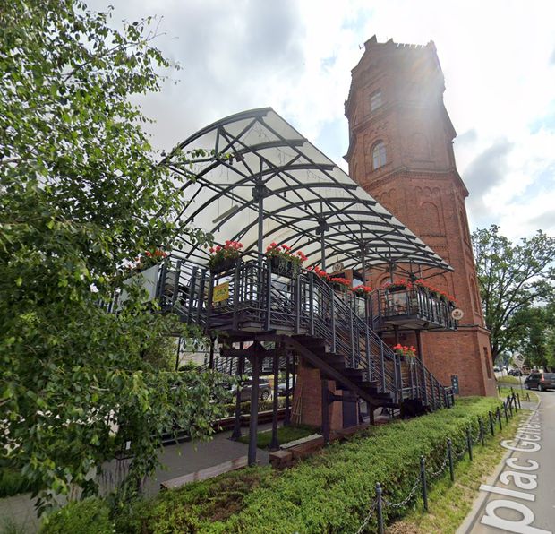 Znana restauracja w Płocku kończy działalność w dotychczasowej lokalizacji. Zabytkowy obiekt przejmą Wodociągi Płockie