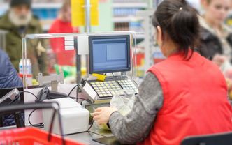 Zakaz handlu zostanie doprecyzowany. Skończy się otwieranie sklepu na placówkę pocztową