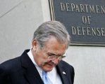 Donald Rumsfeld odchodzi