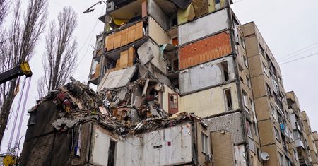 Dla osób o mocnych nerwach. Wycieczka po gruzach, lejach po bombie i pogorzeliskach