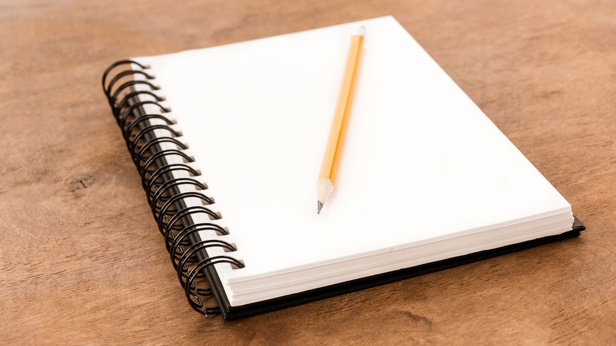 Notatnik i ołówek z depositphotos