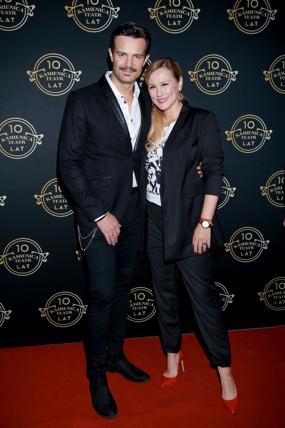 Mikołaj Krawczyk, Sylwia Juszczak na premierze sztuki Metoda na wnuczka
