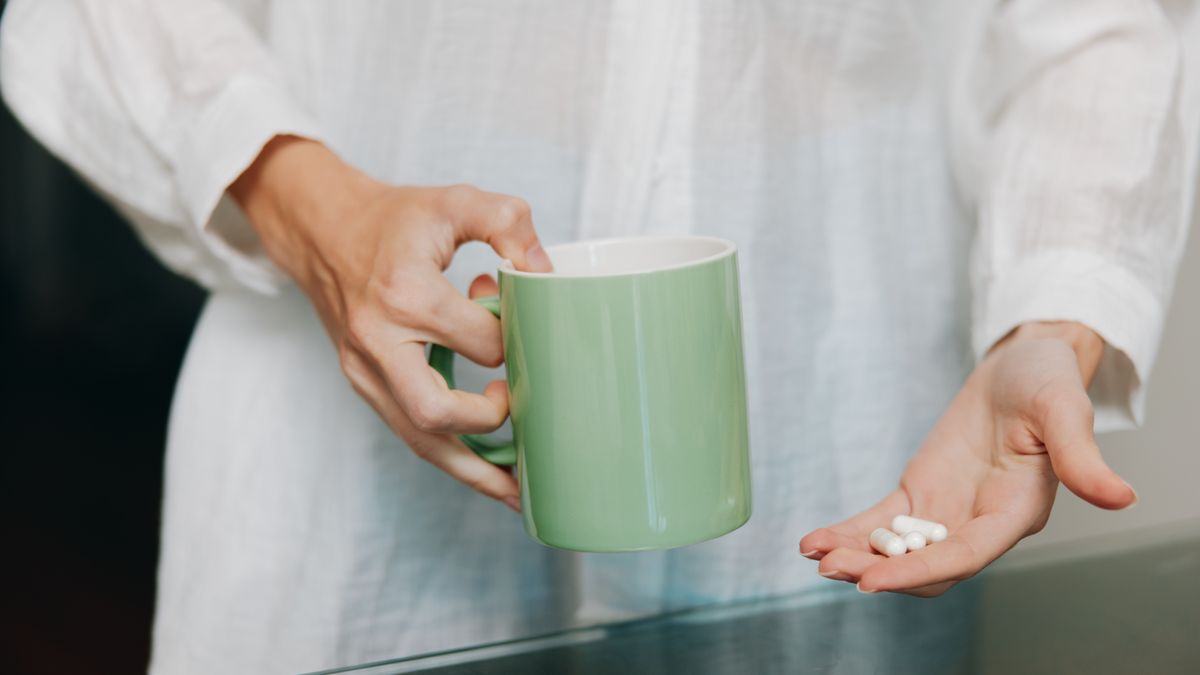 Kiedy można wypić kawę po zażyciu leków? 