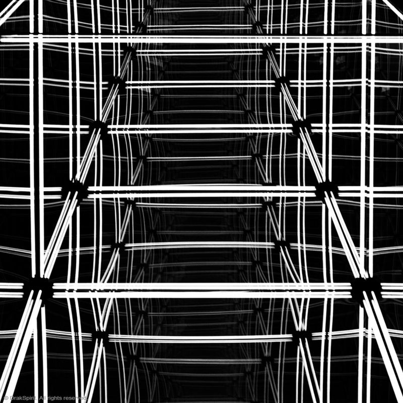 DrakSpirit pokazuje swój świat w mrocznych, geometrycznych fotografiach 14