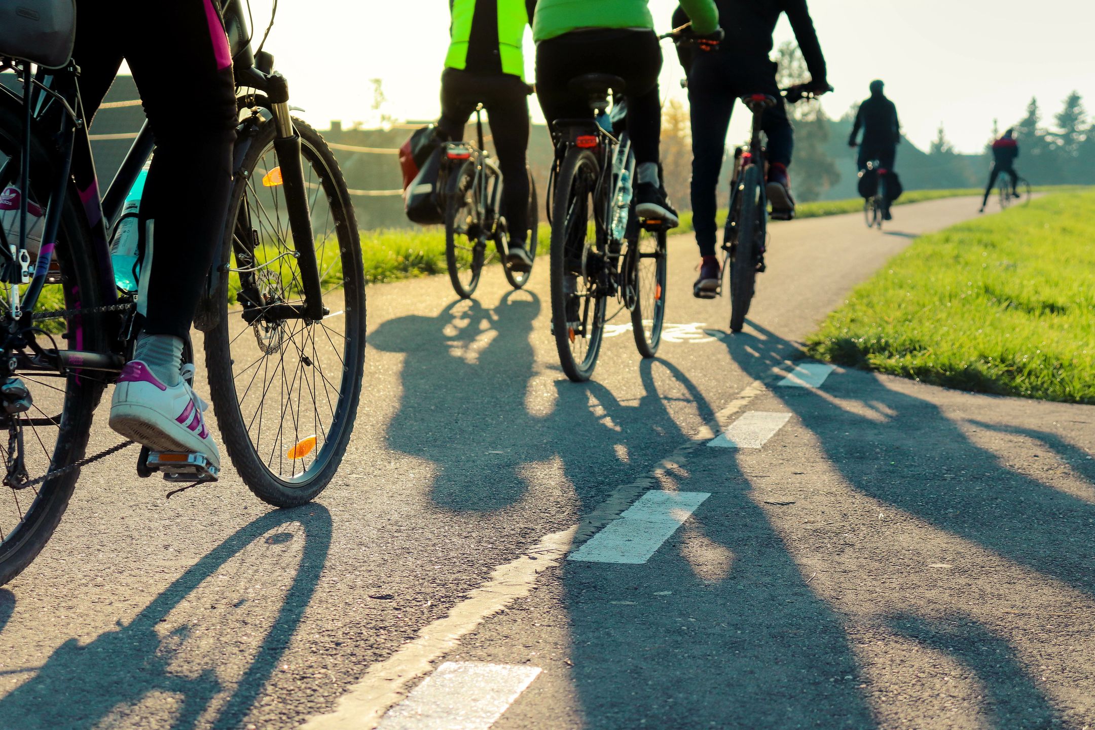 rower, na rowerze, weekend, relaks, odpoczynek, wycieczka, motocykl, bicykle, kolarstwo, sport, kolarz, cykl, droga, ulica, gród, aktywny, podróż, baba, rowerowa, jazda, góra, plaza, stary, lud, miejski, przewozy, rasa