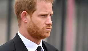 Zatruje relacje z rodziną? Wiadomo, co z biografią Harry'ego