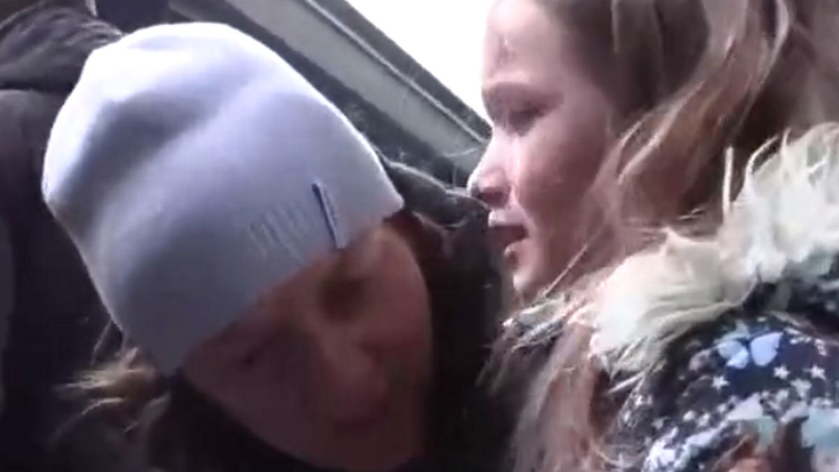 Pasażerowie nie powstrzymują łez