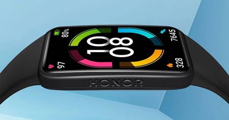 Z nazwy nadal opaska, z wyglądu już bardziej smartwatch - oto Honor Band 6