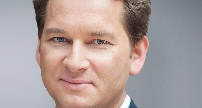 Wydawca „Wprost” i „Do Rzeczy” ze stratą. Prawie połowa mniej z reklam