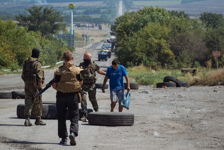 Konflikt na Ukrainie. "Żołnierze składają broń"