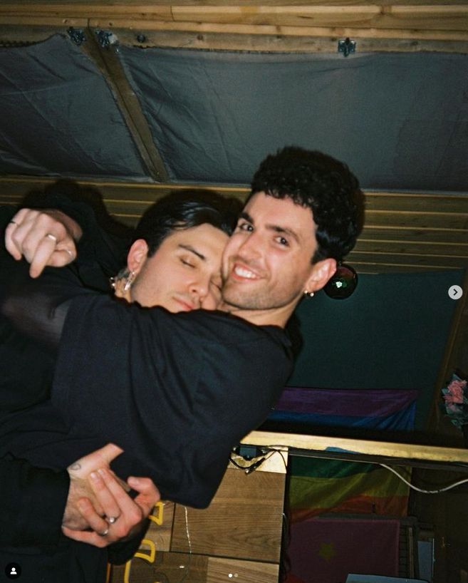 Duncan Laurence i Jordan Garfield