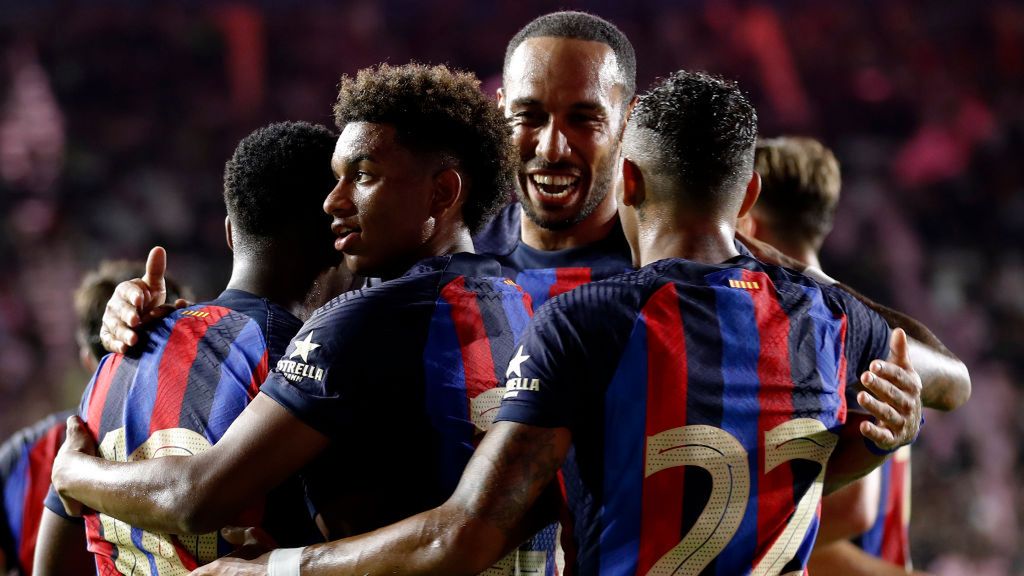 Zdjęcie okładkowe artykułu: Getty Images /  / Na zdjęciu: radość piłkarzy Barcelony