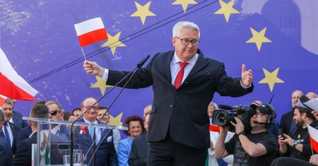 "Kilometrówki" europosła Czarneckiego. Po wyborach straci immunitet?