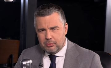 Republika uruchomiła podcast. Rachoń rozmawia z Olechowskim