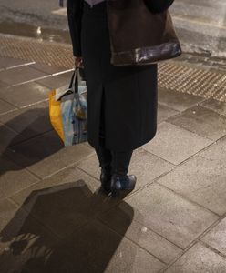 Zakupy jak pole minowe. Polacy kupują ostrożnie jak saperzy