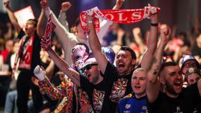 Była godzina 21:37. Nagle zaczęli śpiewać "Barkę"