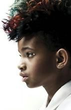 Willow Smith przedstawia "Cares"