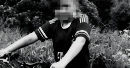 Grób 13-letniego Mikołaja. Morze białych kwiatów