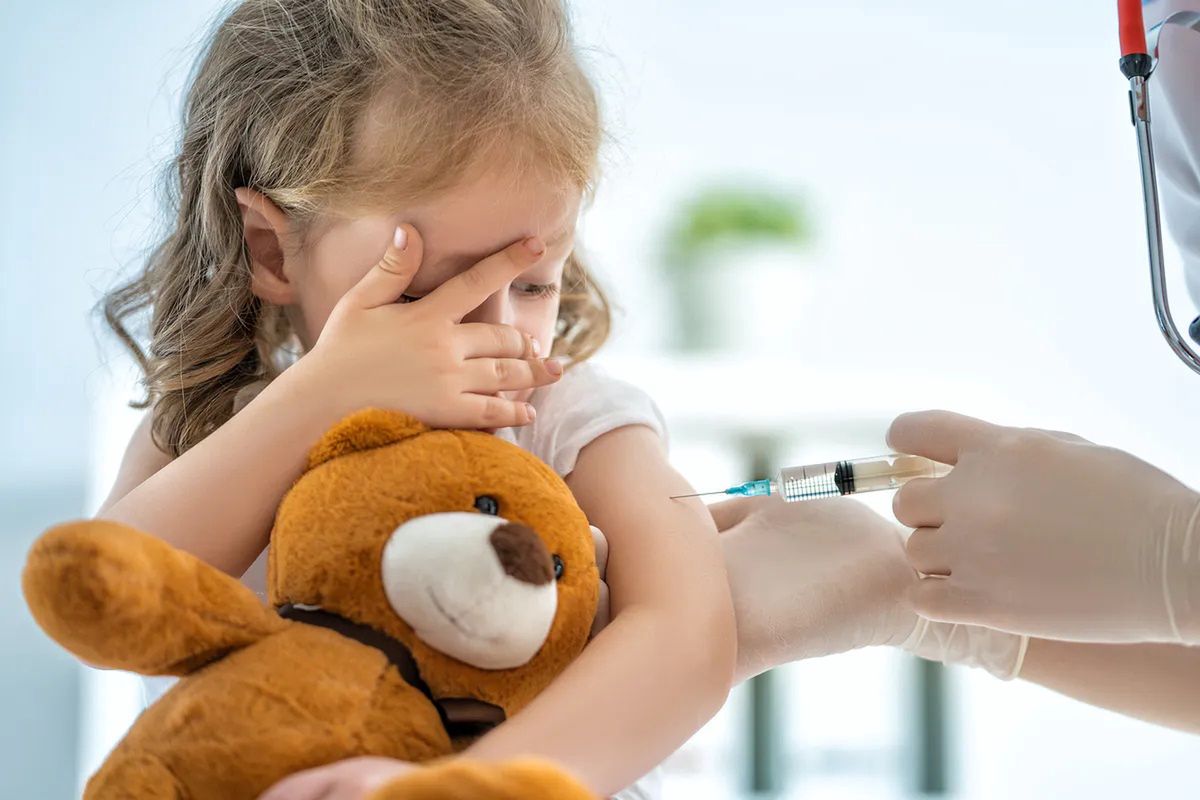 Штрафи батькам, які не вакцинують дітей у Польщі. МОЗ працює над законом

