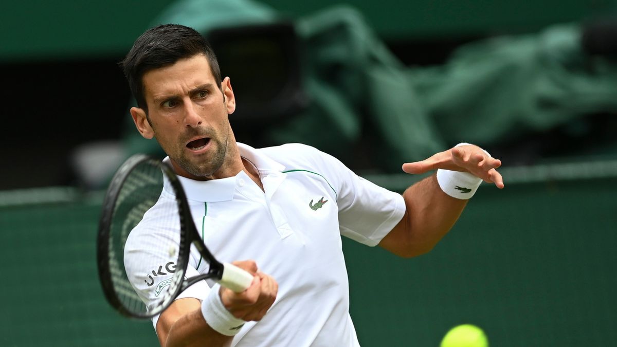 PAP/EPA / NEIL HALL / Na zdjęciu: Novak Djoković