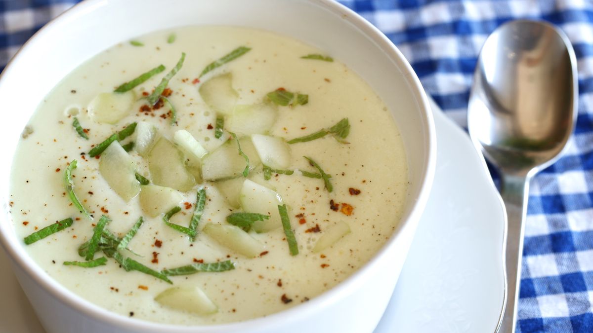 Chłodnik z awokado wg. Ani Starmach. 