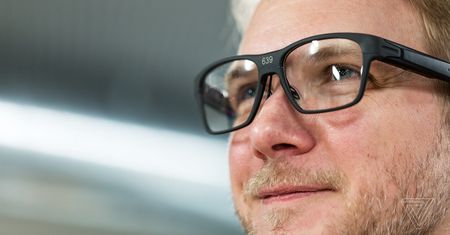 Intel Vaunt - inteligentne okulary, które wyglądają zwyczajnie