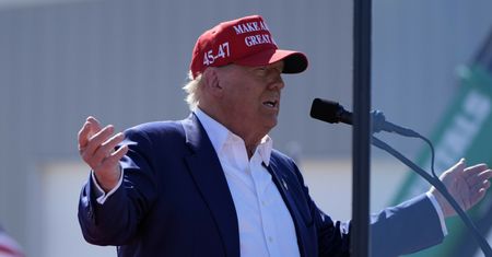 Dlatego nie spotkał się z Dudą? Trump wybrał innego rozmówcę