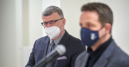 Szef GIS chce usunąć z zawodu dr. Pawła Grzesiowskiego. KO reaguje po informacjach WP