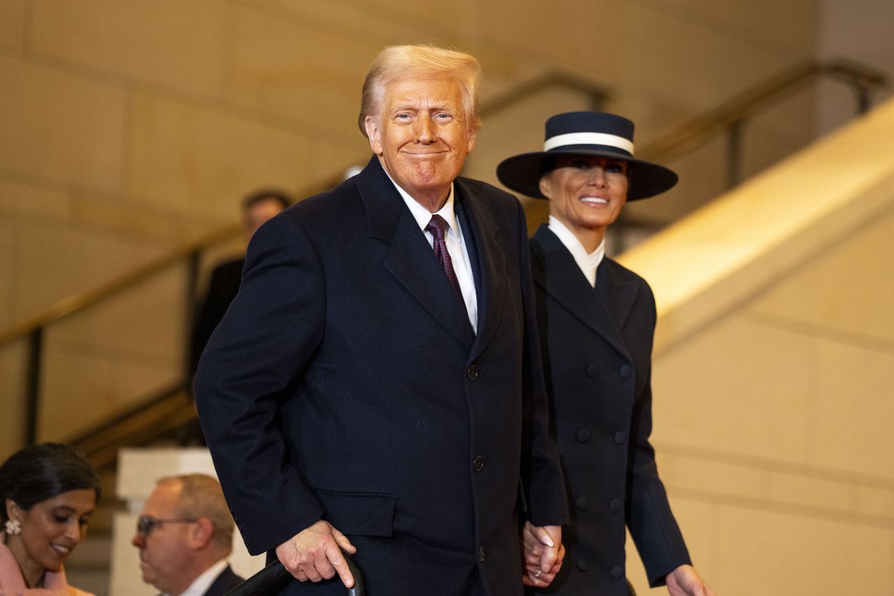 Melania Trumps Hut-Panne und Trumps Anekdoten von der Bühne